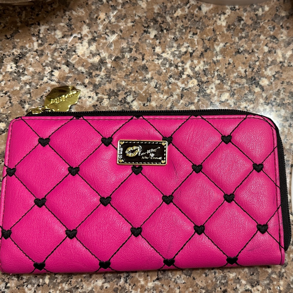 Betsey Johnson Pink Quilted Wallet with Black Accents (w/flaws) - Picture 7 of 8